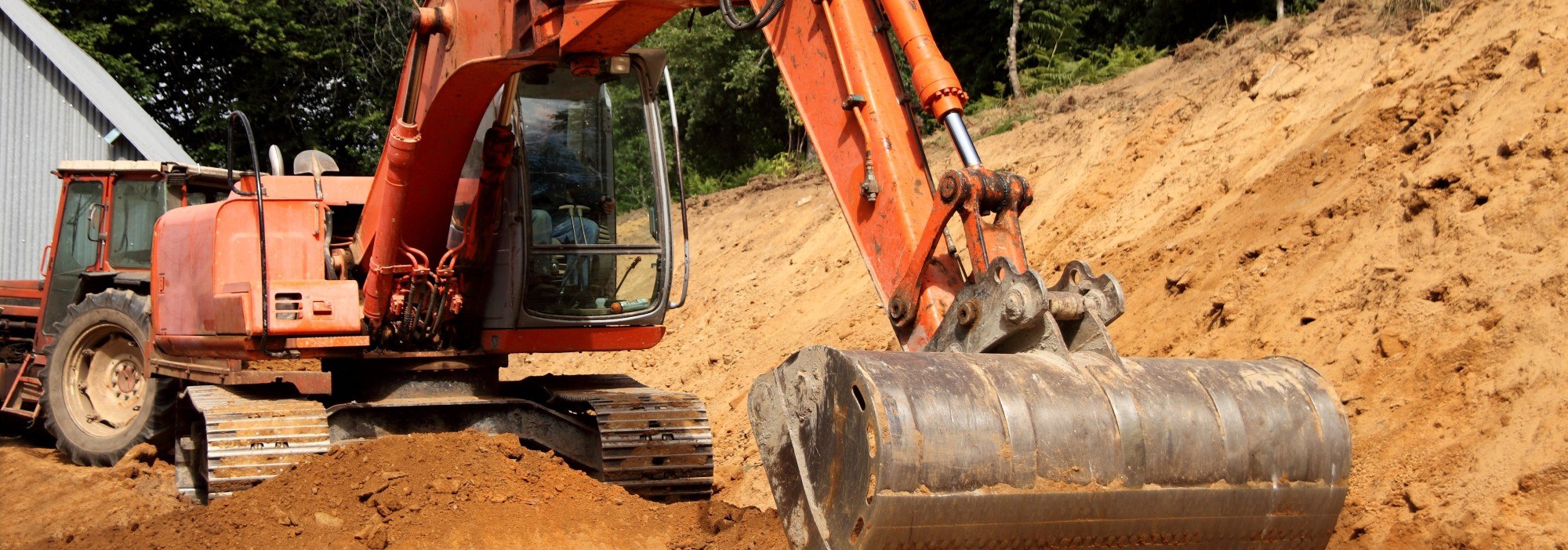A votre service pour travaux paysagers, terrassement et clôture